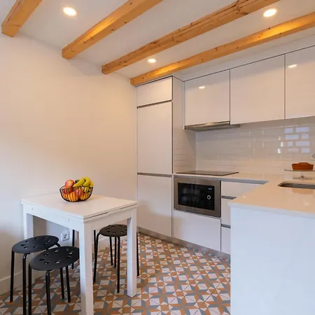 Cozy With Patio & Ac By Hostwise